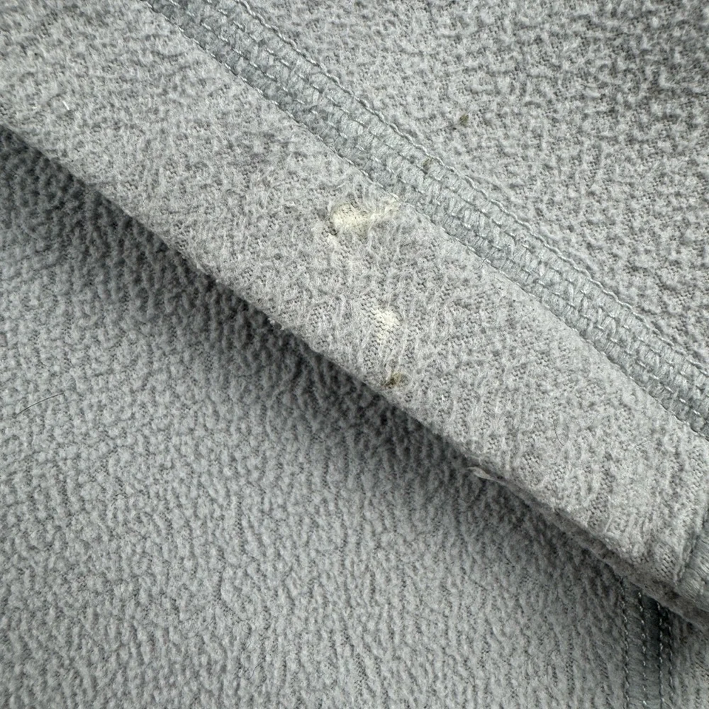 The North Face men’s Gray and Black Logo lightweight 1/4 zip Fleece